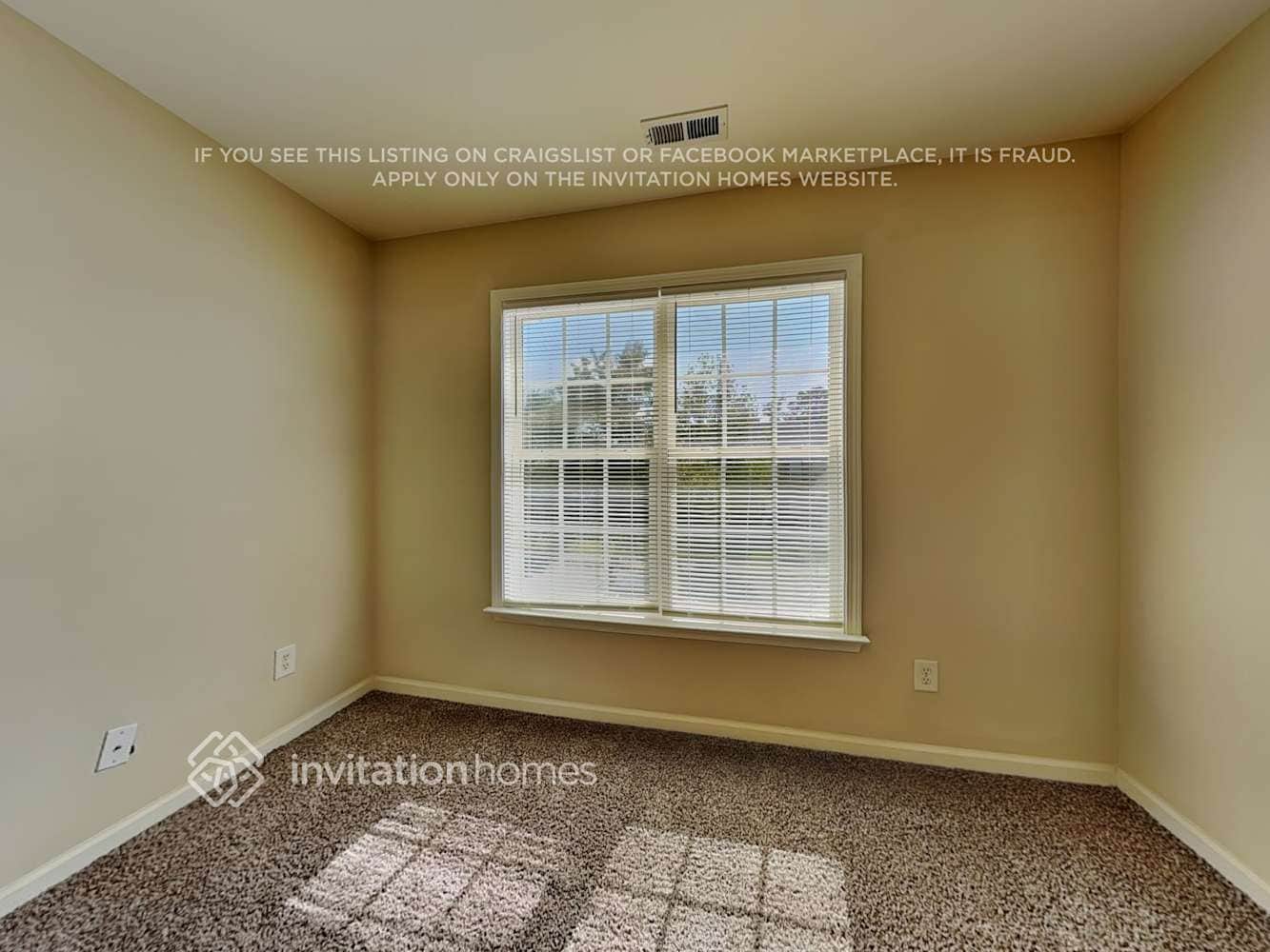 Building Photo - 5304 Granada Hills Dr