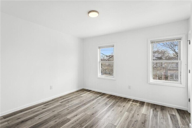 Building Photo - 107-18-107-88 88th St