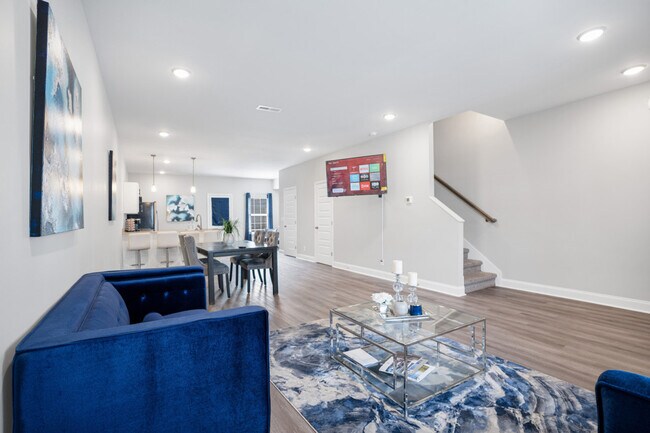 Building Photo - 156 Excell Rd