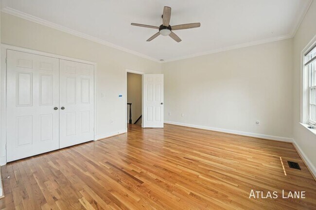 Building Photo - Professionally Managed Home In Gated  Comm...