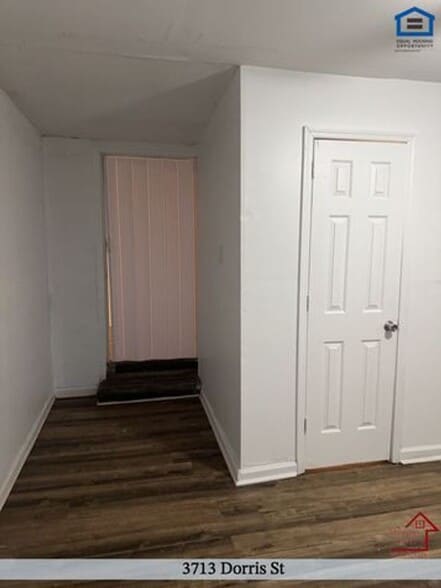 Building Photo - 3713 Dorris St