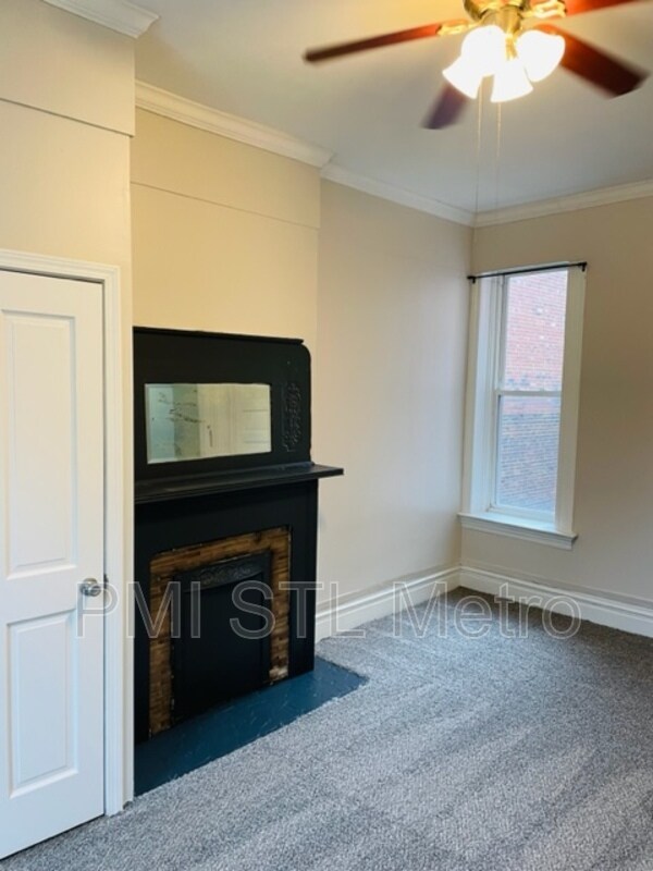 Building Photo - 4037-4039-4039 Enright Ave