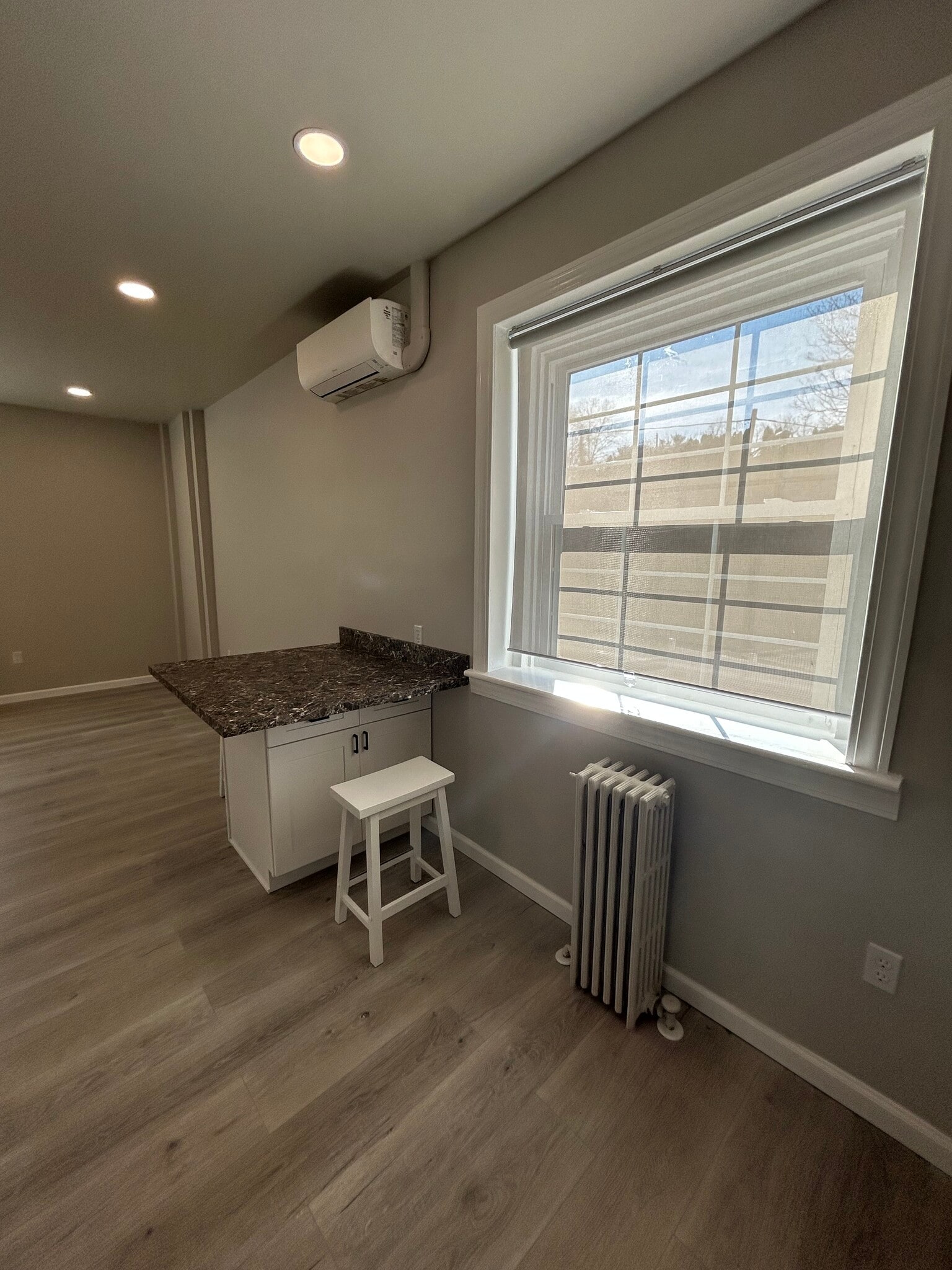 Building Photo - 1 Caroline Ave