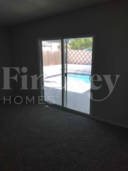 Building Photo - 1810 Renada Cir