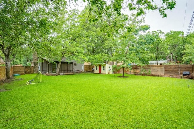 Building Photo - 406 Arbor Ln