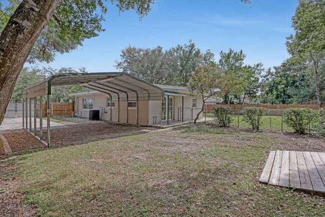 Building Photo - 184 S 5th St