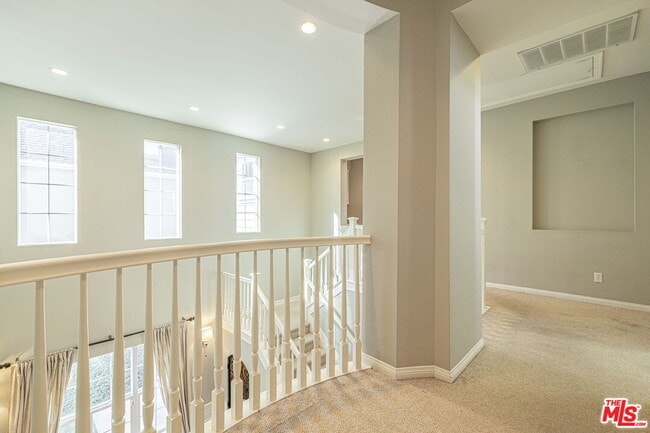 Building Photo - 23810 Bayview Ct