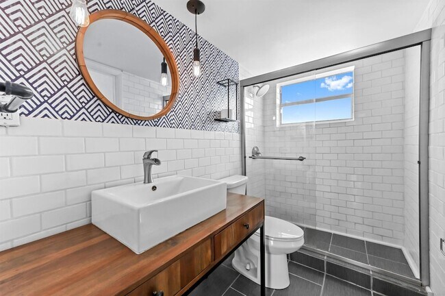 Building Photo - 4500 N Flagler Dr