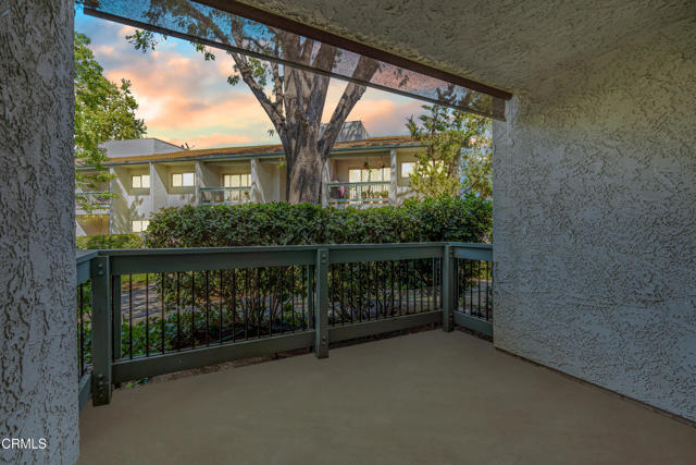 Building Photo - 4722 Park Granada