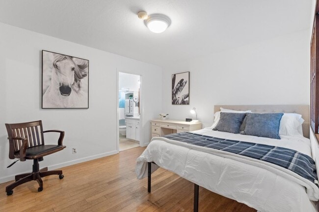 Building Photo - 530 Rockaway Beach Ave