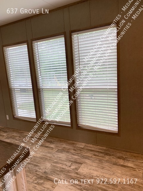 Building Photo - 637 Grove Ln