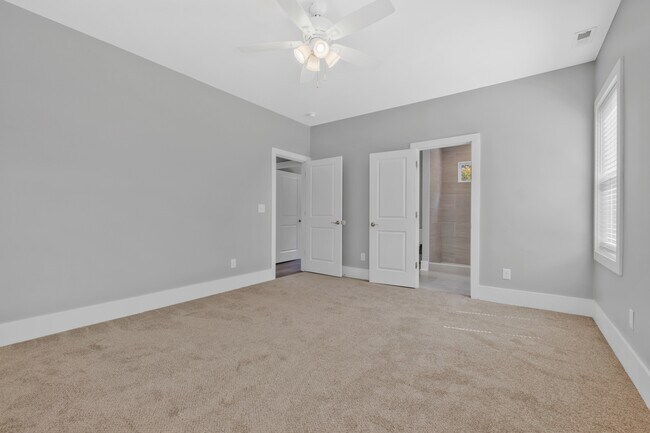 Building Photo - 203 Eastover St
