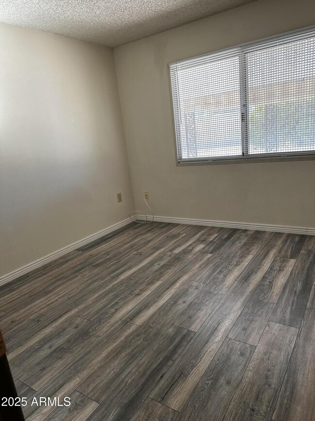 Building Photo - 9814 W Azalea Ct