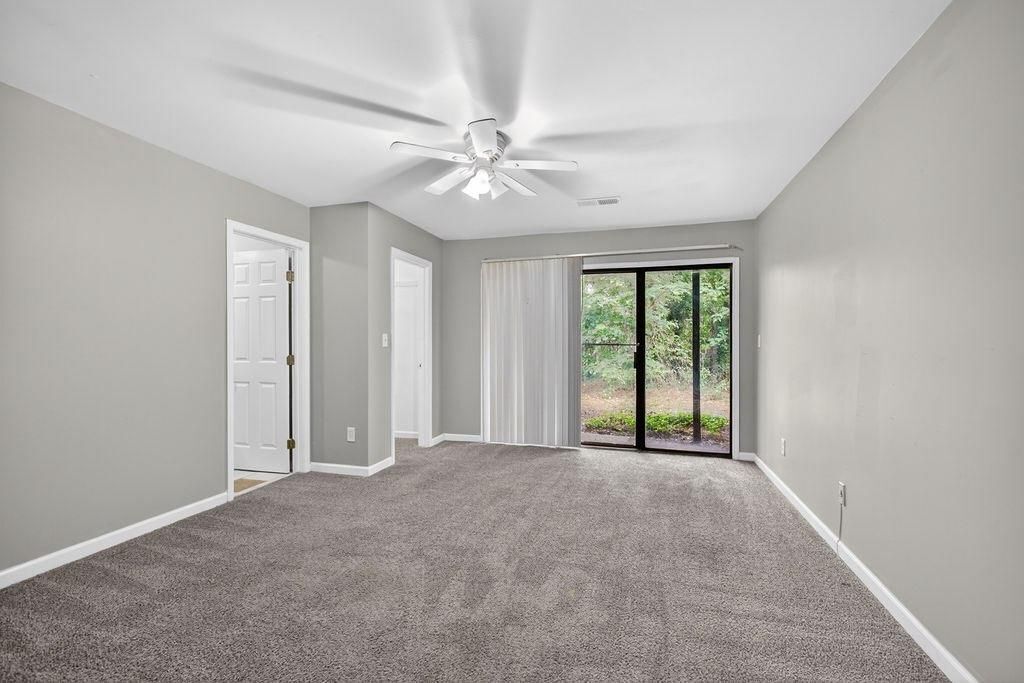 Building Photo - 3575 Oakvale Rd