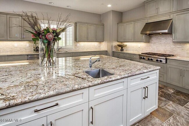 Building Photo - 7291 Range Vw Cir