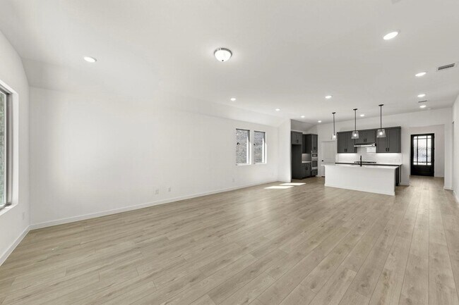 Building Photo - 4303 Crossvine Ln