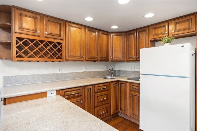 Building Photo - 24055 Paseo Del Lago W