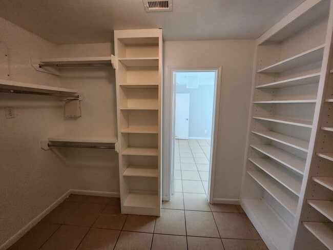 Building Photo - 20718 Blanton Brook Dr