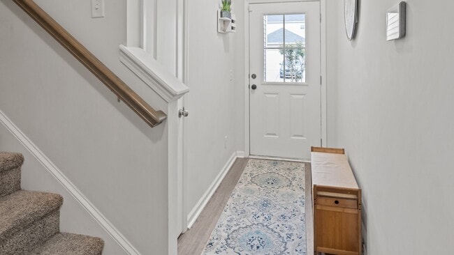 Building Photo - Stylish 3 Bedroom Home in in The Commons – Richmond Hill Living at Its Finest