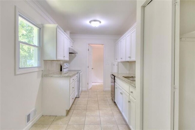 Building Photo - 3946 Green Oak Dr