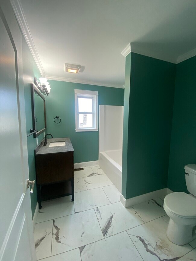 Building Photo - Brand new construction 5 bedroom 3 bath wi...