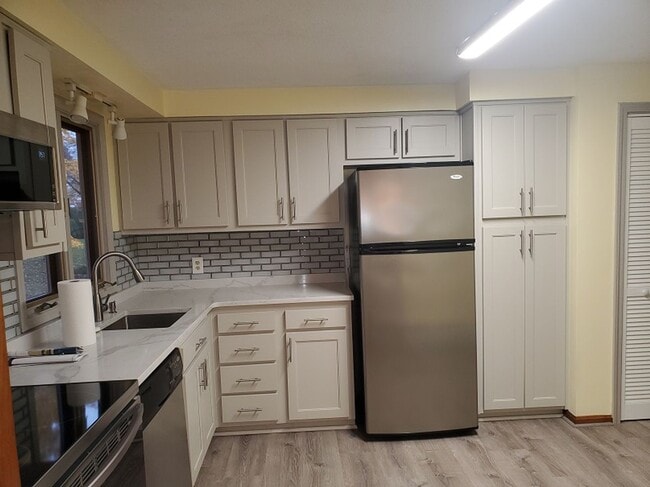 Primary Photo - Athol Single Family