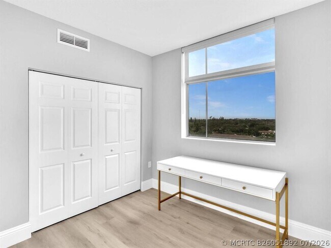 Building Photo - 140 S Dixie Hwy