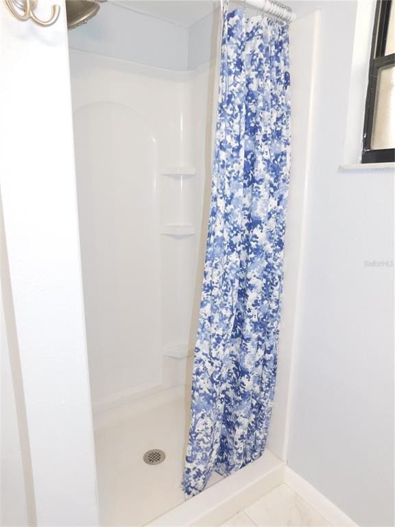 Building Photo - 331 Woodlake Wynde