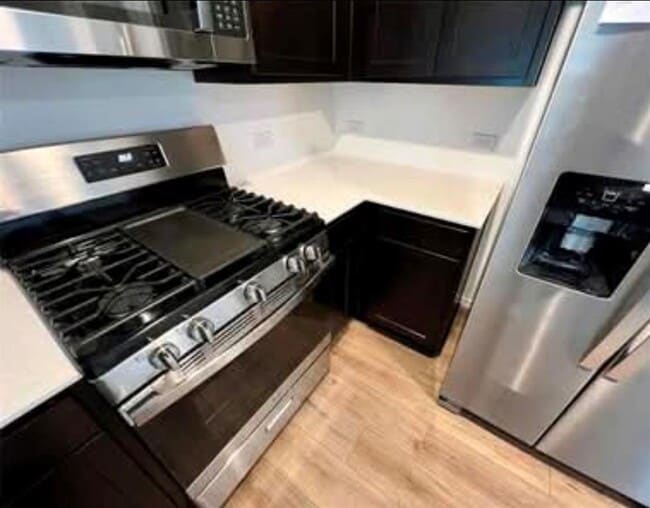 Building Photo - 420 Halfmoon Dr