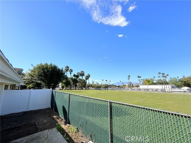 Building Photo - 534 Roosevelt Rd