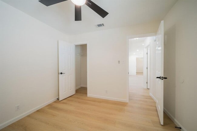 Building Photo - 5005 Cape Verde Cove