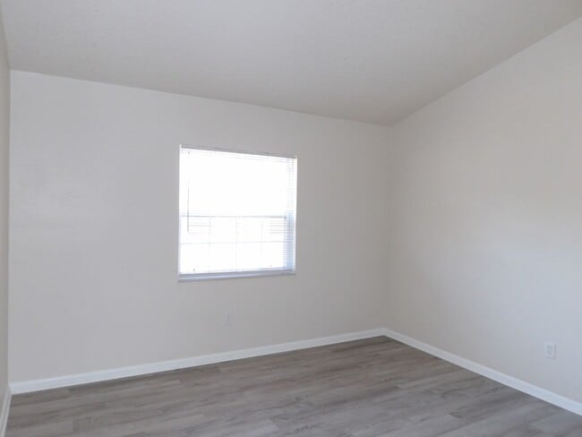 Building Photo - 75A Wellwood Ln