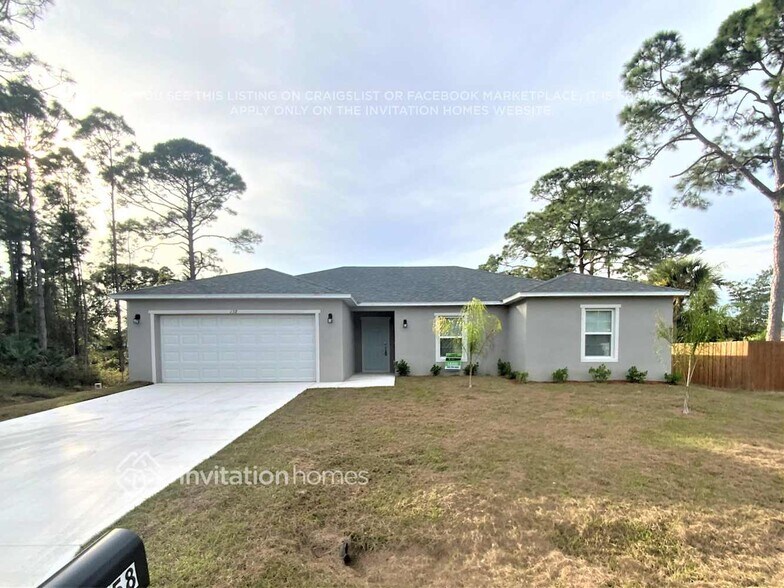 Primary Photo - 158 Carmelite Ave NW