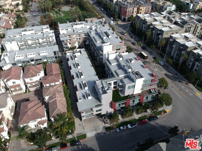 Building Photo - 13045 Pacific Promenade