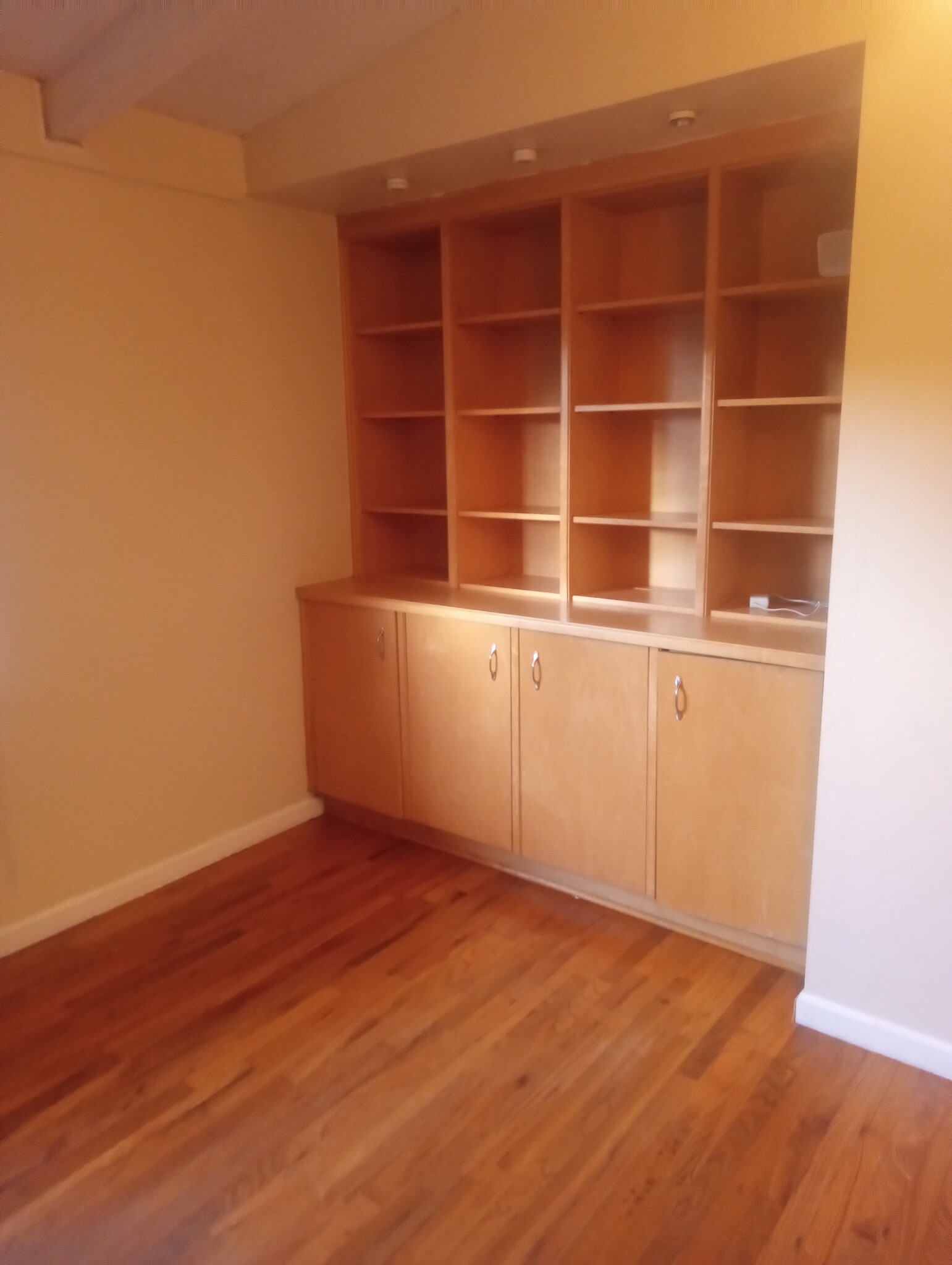 Building Photo - 682 Taylor St