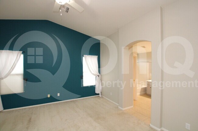 Building Photo - 35540 N Belgian Blue Ct