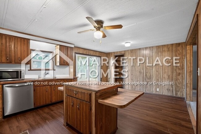 Building Photo - 68-B Hull Batson Rd