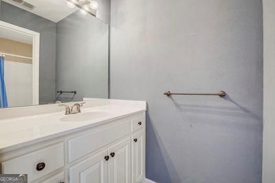 Building Photo - 9485 Nesbit Lakes Dr