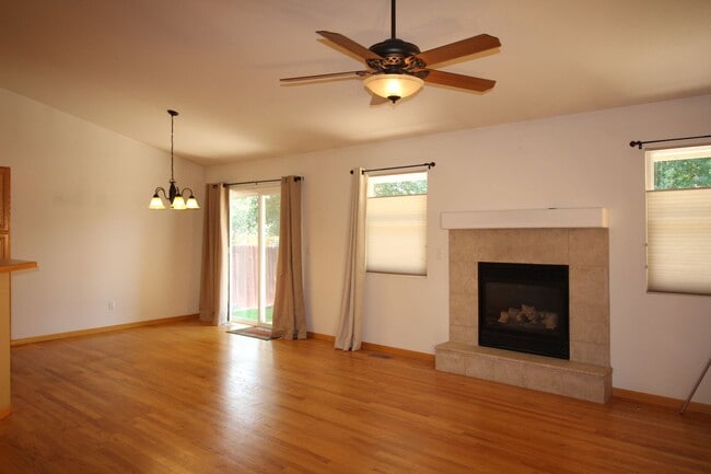 Building Photo - Wonderful Home in Central Fort Collins