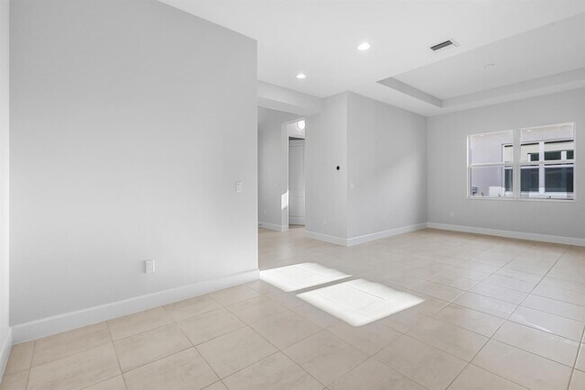 Building Photo - 14208 Lacebark Ln