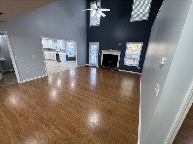 Building Photo - 2752 Saddle Horn Pl SW