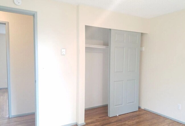 Building Photo - Desired NE Tacoma Community