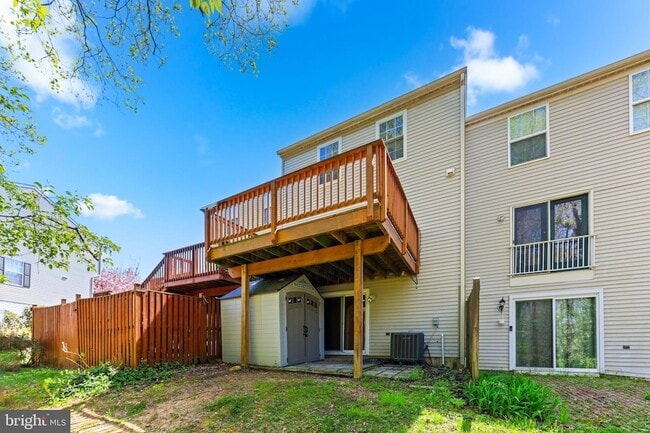 Building Photo - 1246 Seminole Dr