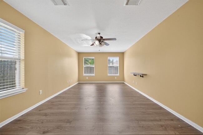 Building Photo - 5411 Losoya Ct