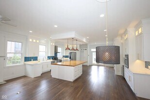 Building Photo - 1156 Spruce St