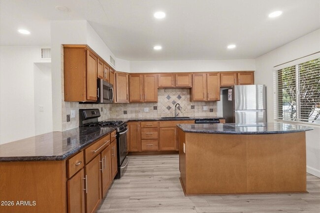 Building Photo - 2219 N 74th Pl