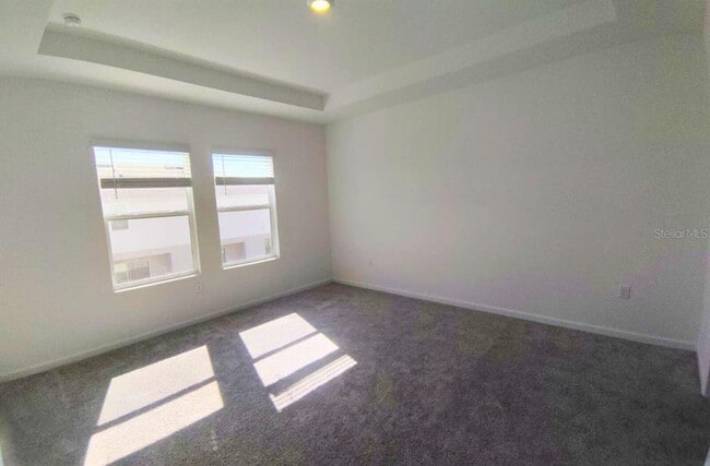 Building Photo - 2572 Skyline Lp