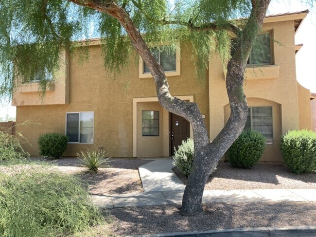 Building Photo - 4071 E Abraham Ln