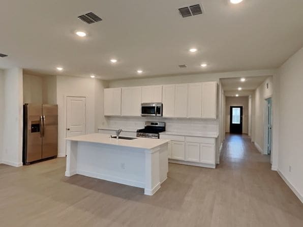 Building Photo - 1250 Okeechobee Dr