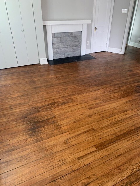 Building Photo - 2647 Woodrow Dr